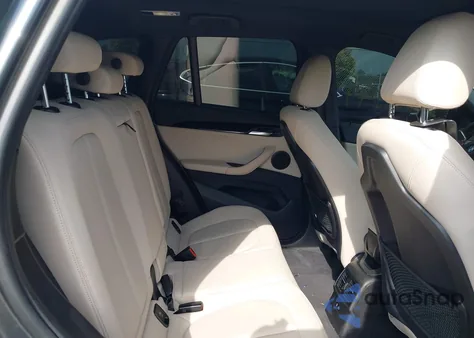 2019 BMW X1 xDrive28I z USA, uszkodzony, nr VIN WBXHT3C59K5L37617